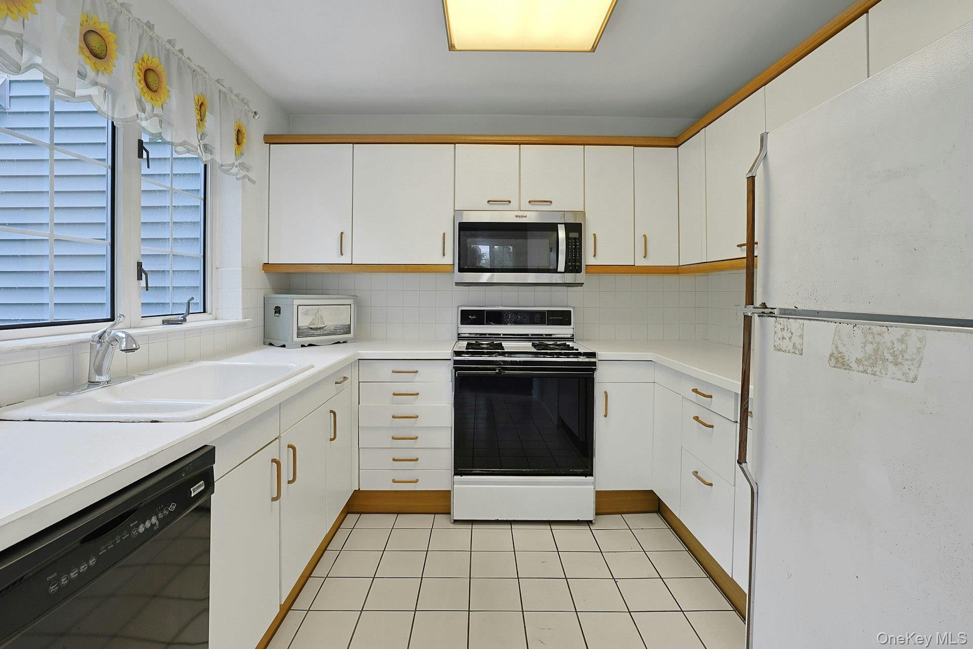 Photo 14 of this property
