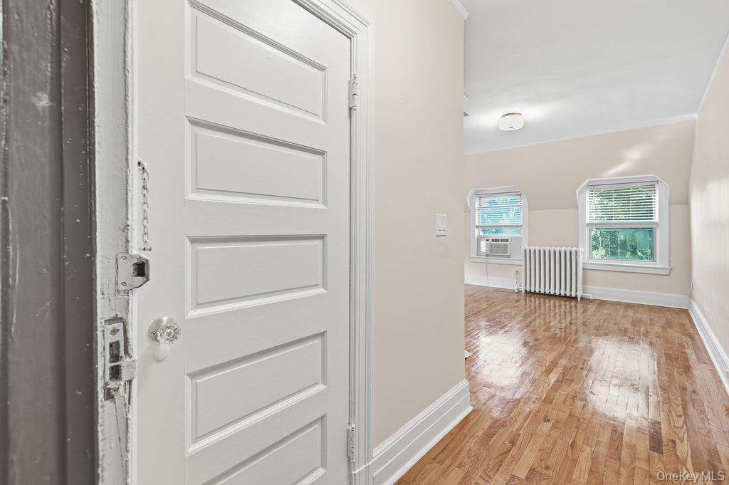 Photo 4 of this property