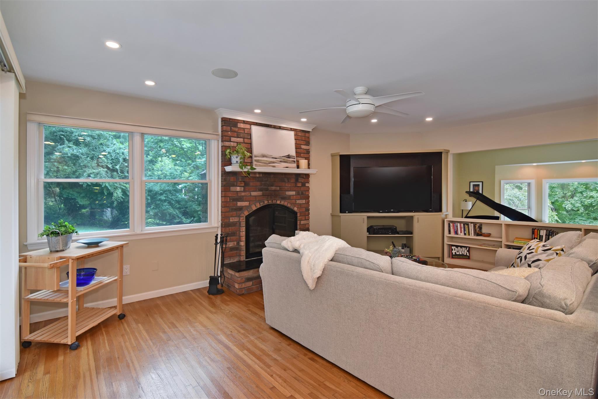 Photo 6 of this property