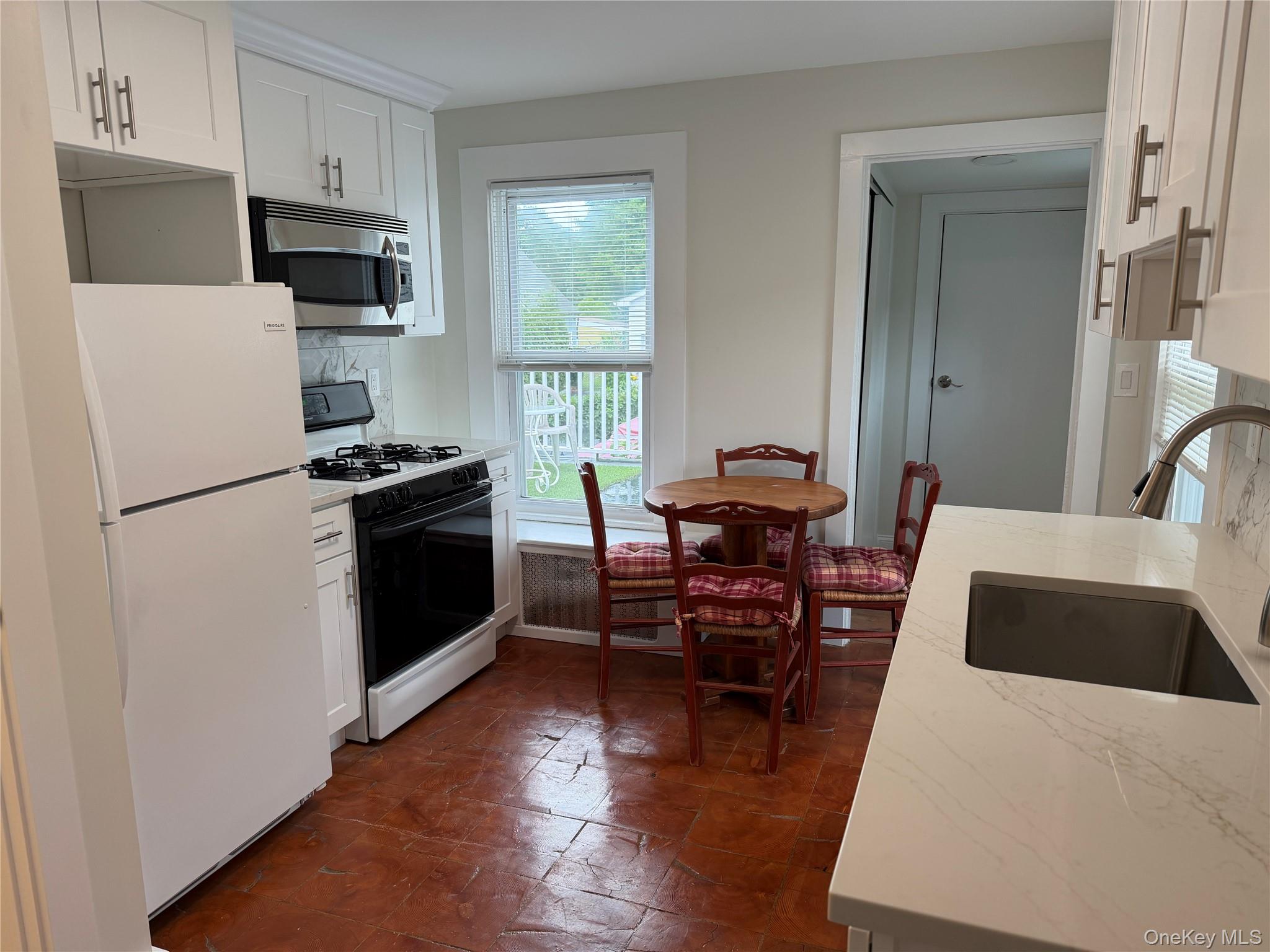 Photo 6 of this property