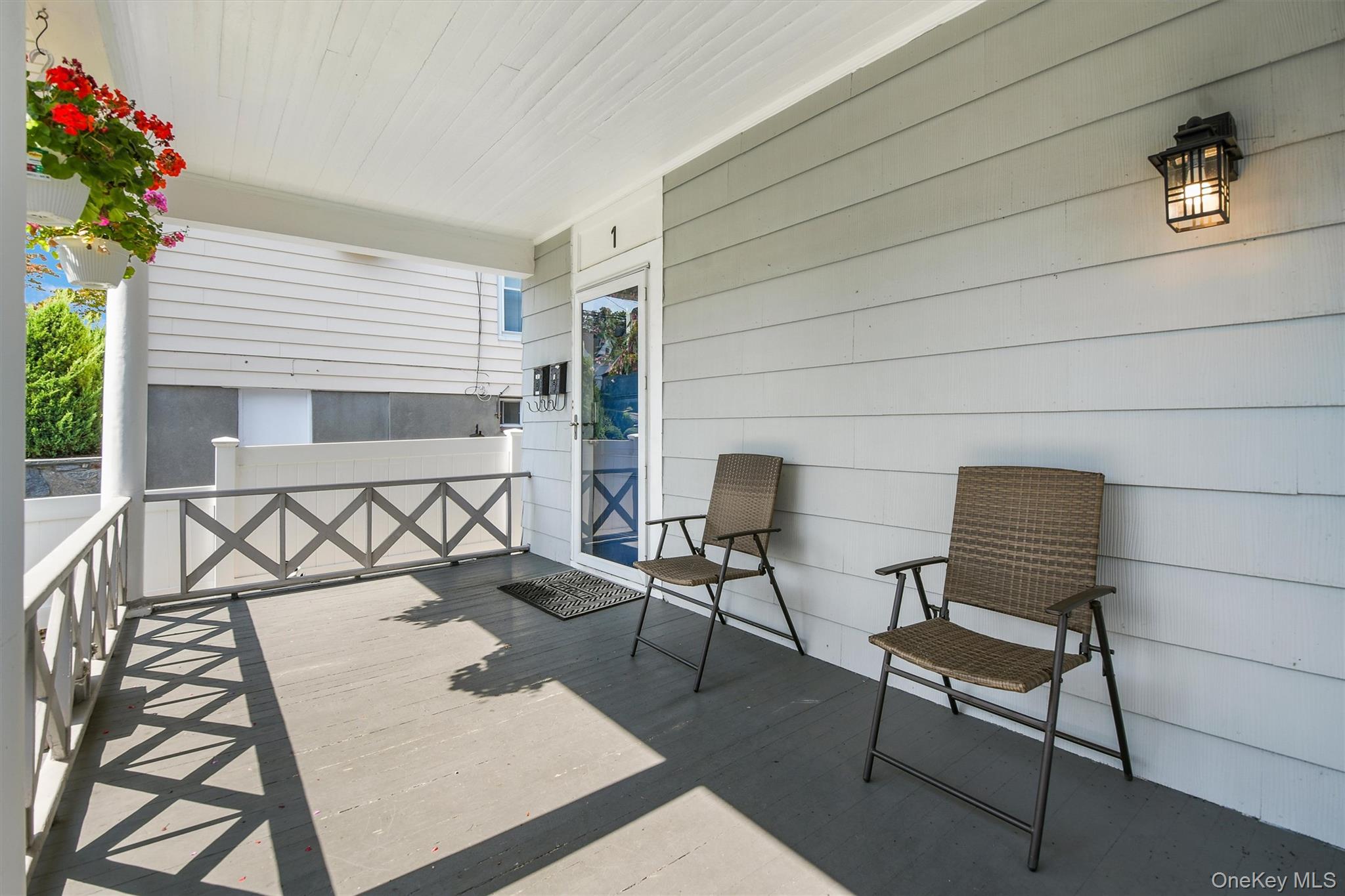 Photo 4 of this property