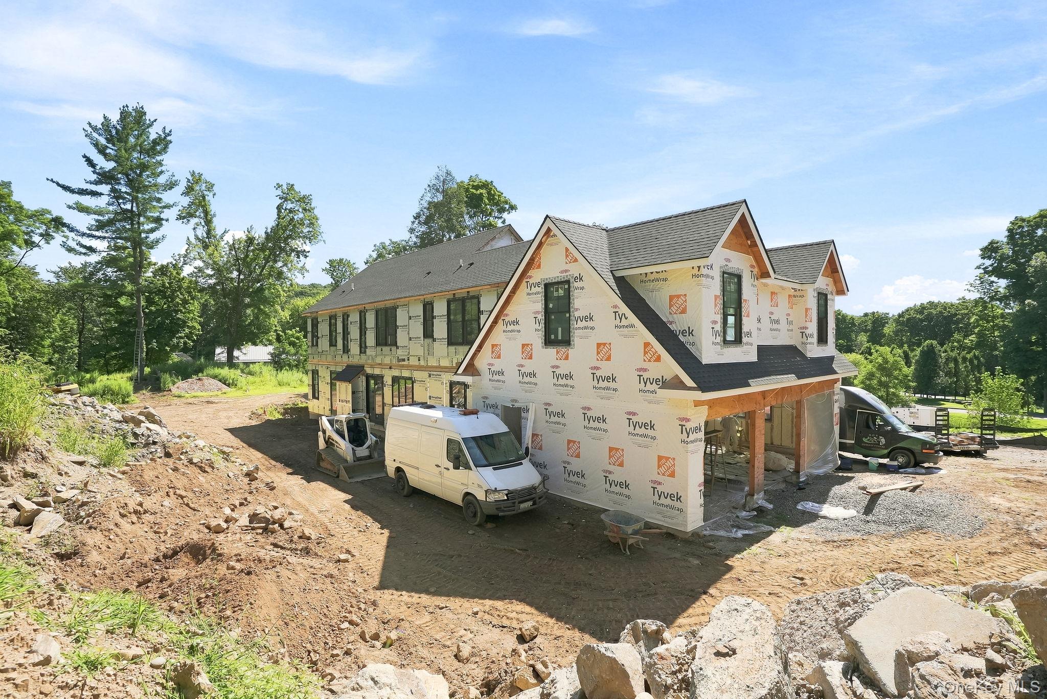 Photo 4 of this property