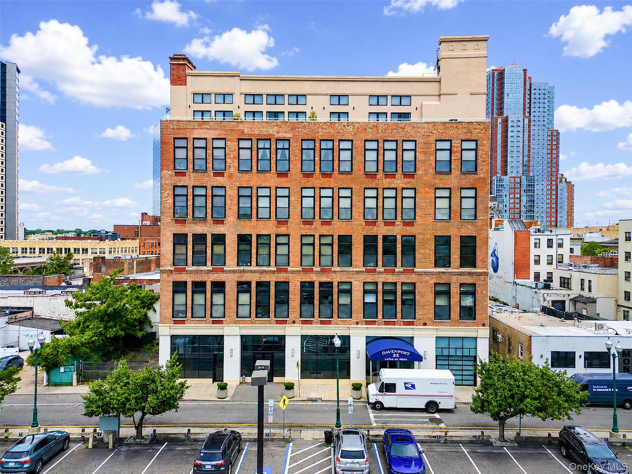Welcome to a rare opportunity to own a bright & spacious one-bedroom r...