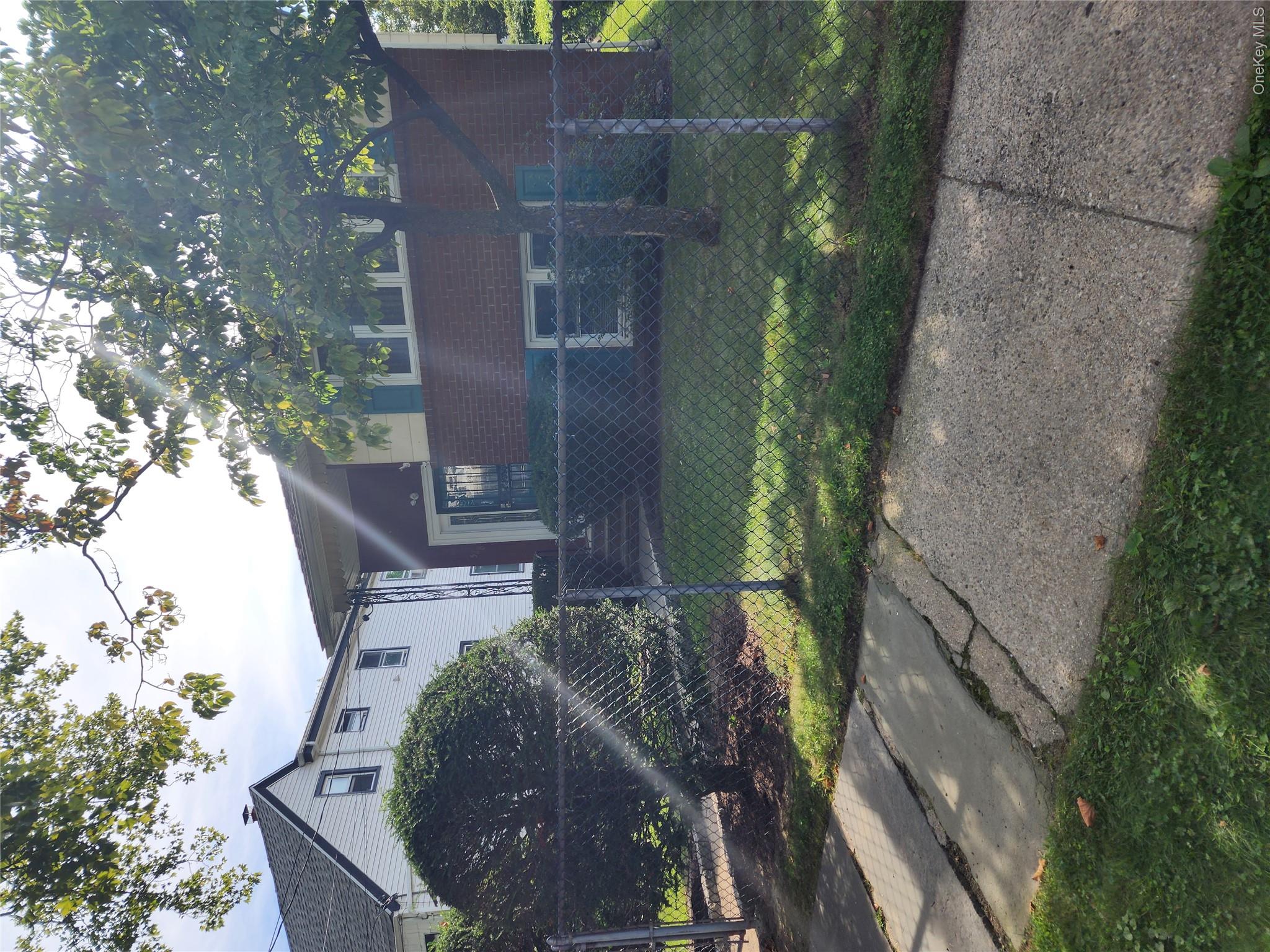 Spacious 3-bedroom, 1 bath apartment available in a private home at 54...