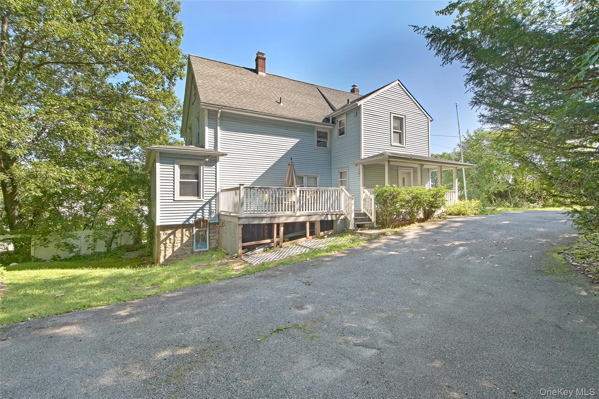 Photo 4 of this property