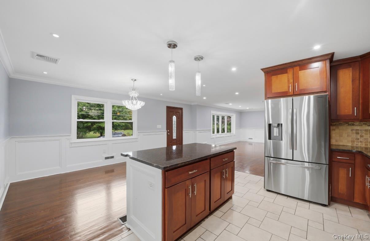 Photo 6 of this property