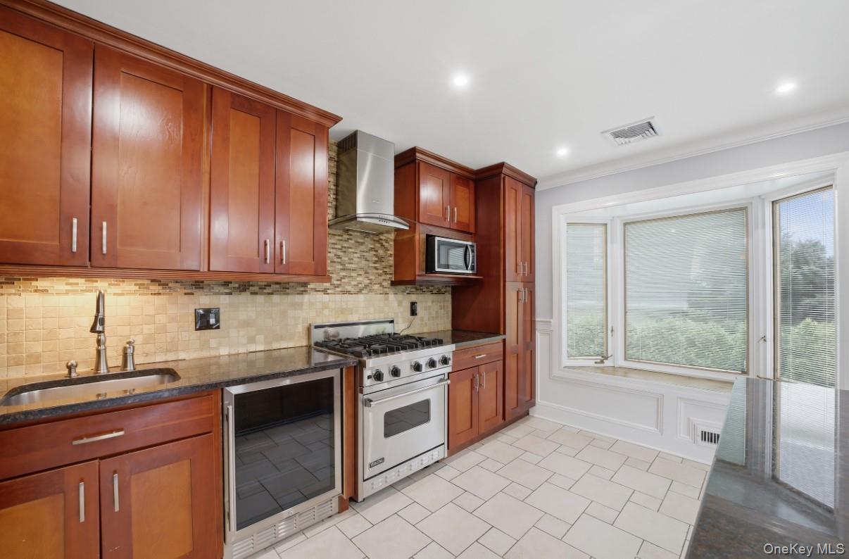Photo 8 of this property