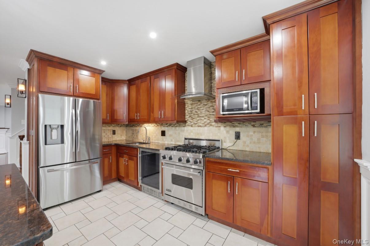 Photo 7 of this property
