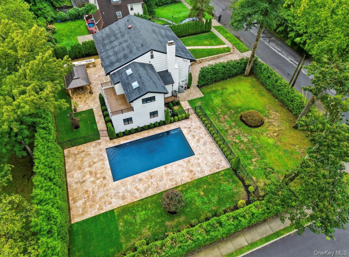 Photo 34 of this property