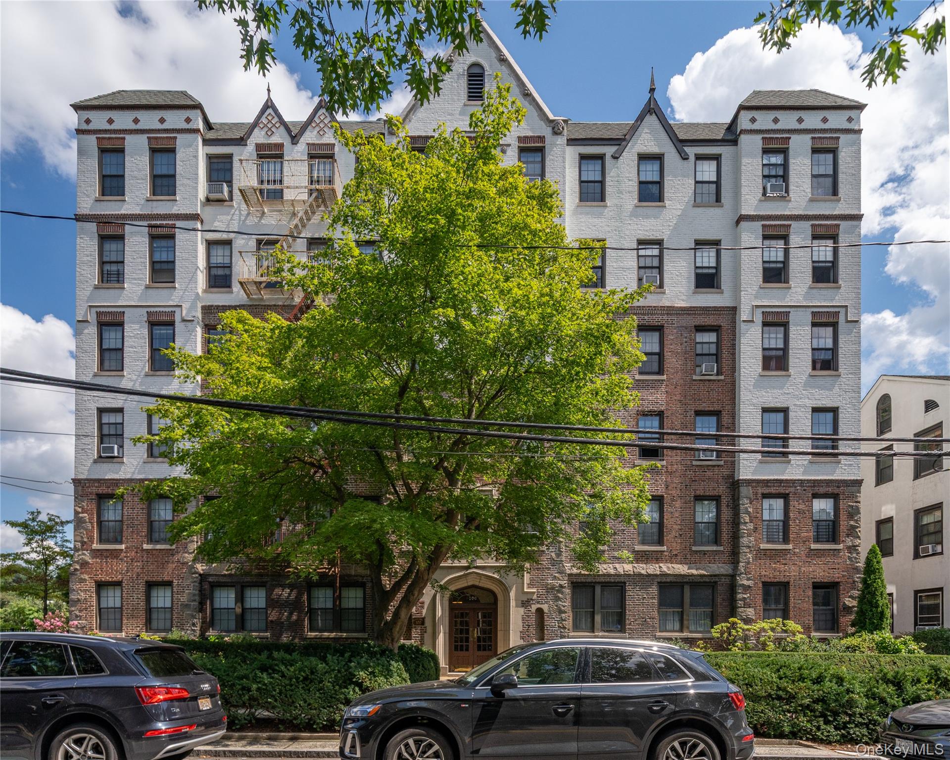 Bright and immaculate one bedroom/one bath co-op in the heart of Bronx...