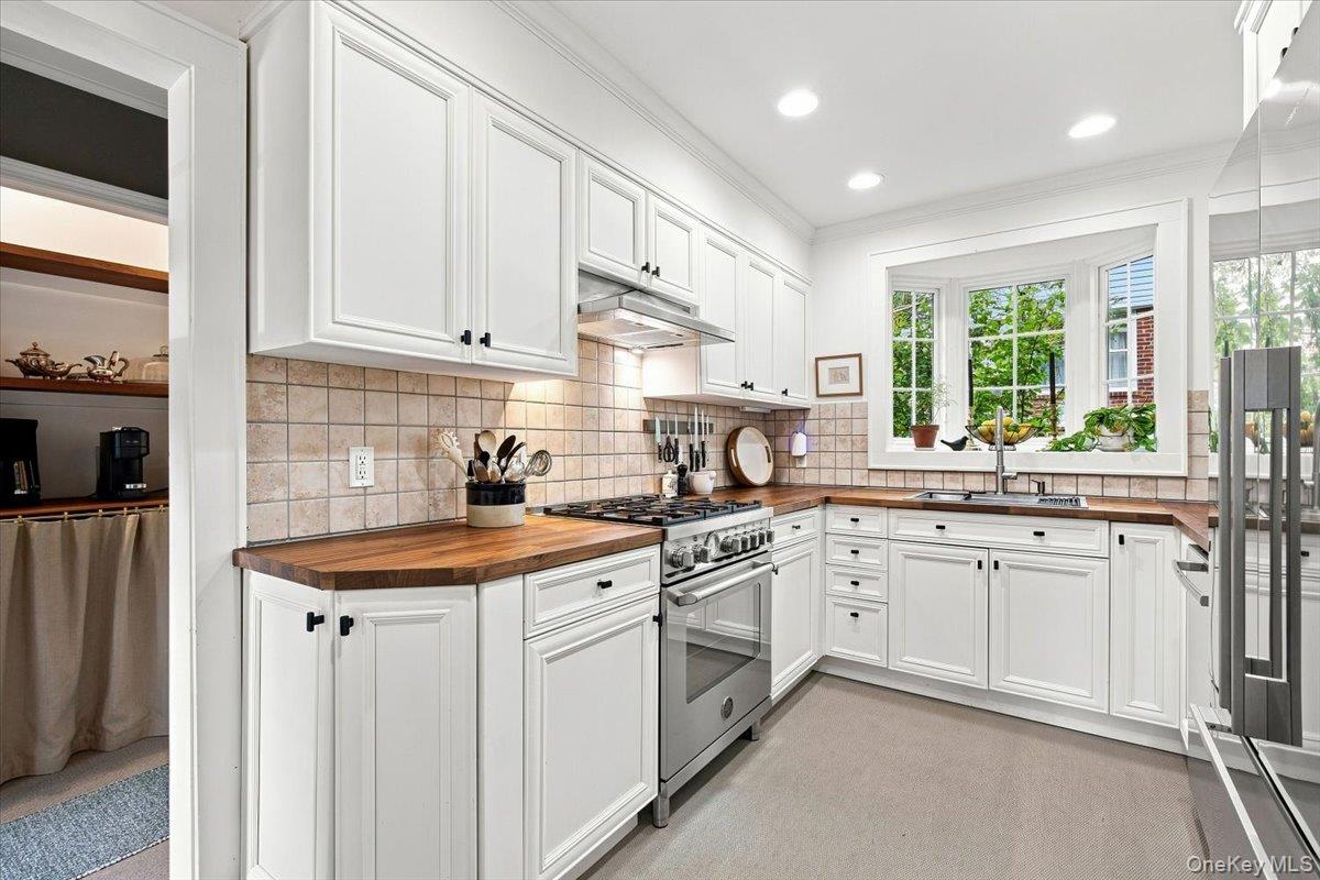 Photo 17 of this property