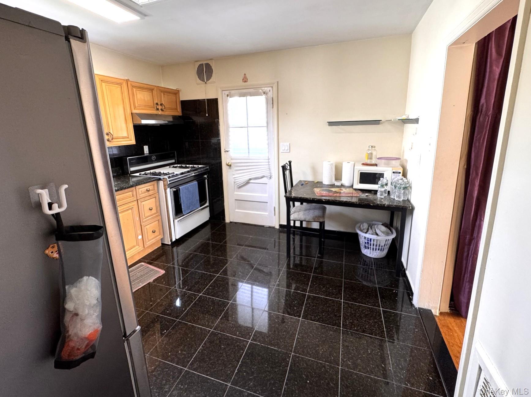 Photo 7 of this property