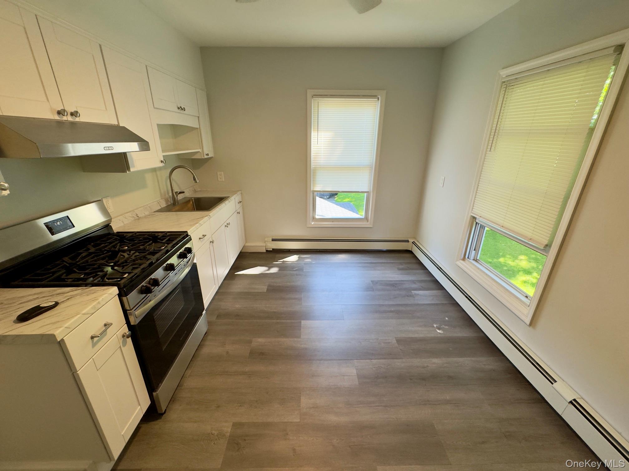 Photo 3 of this property