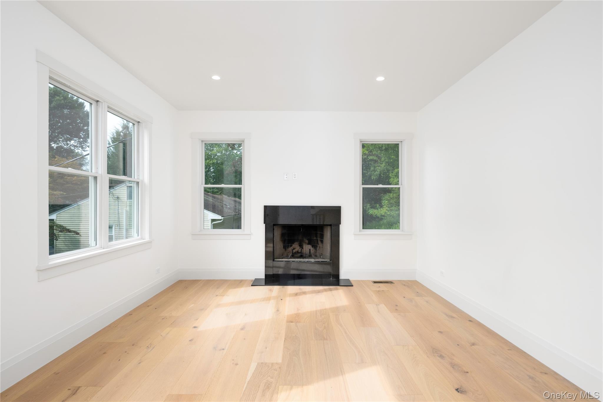 Photo 4 of this property
