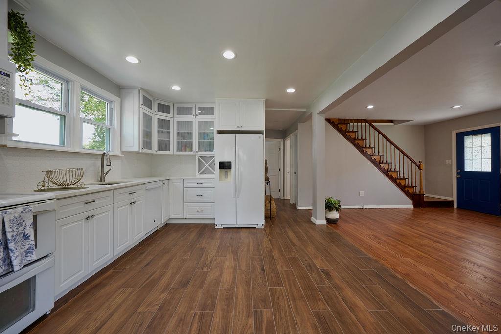 Photo 7 of this property