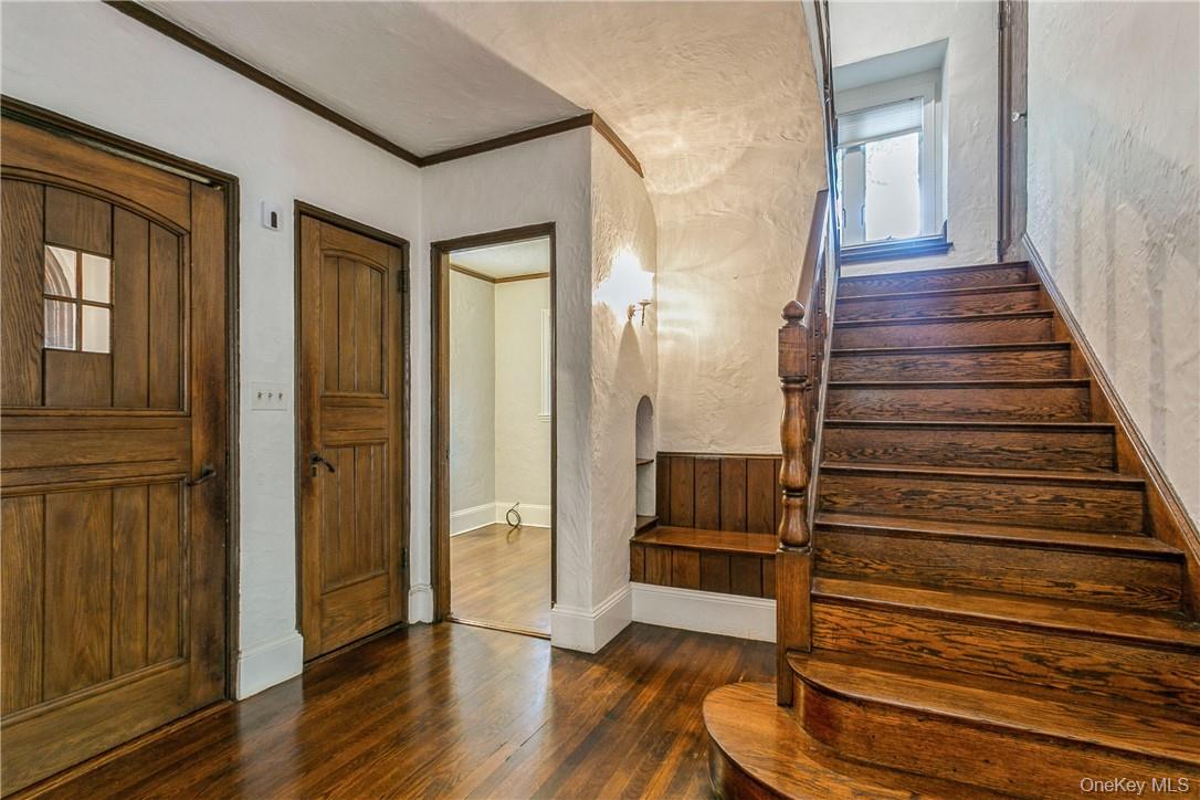 Photo 4 of this property