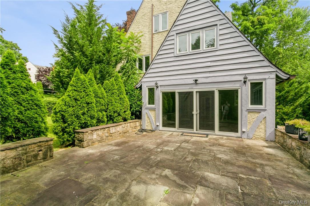 Photo 33 of this property