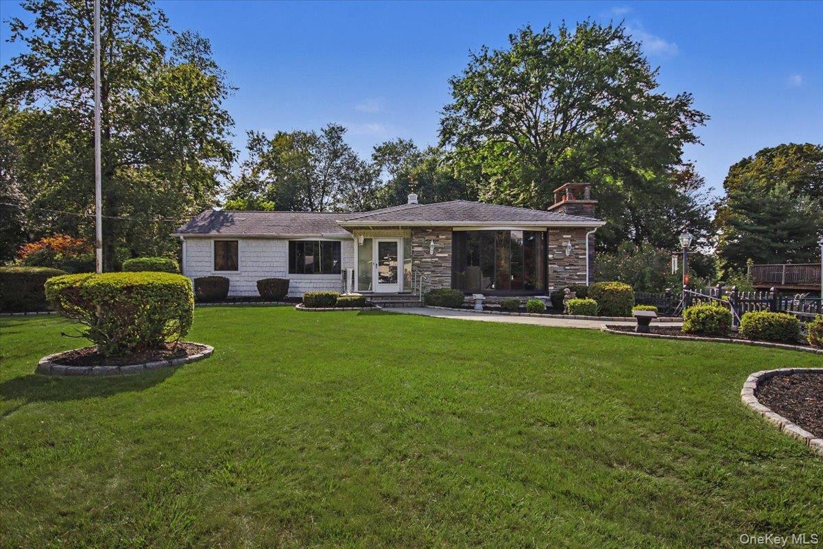 Photo 4 of this property