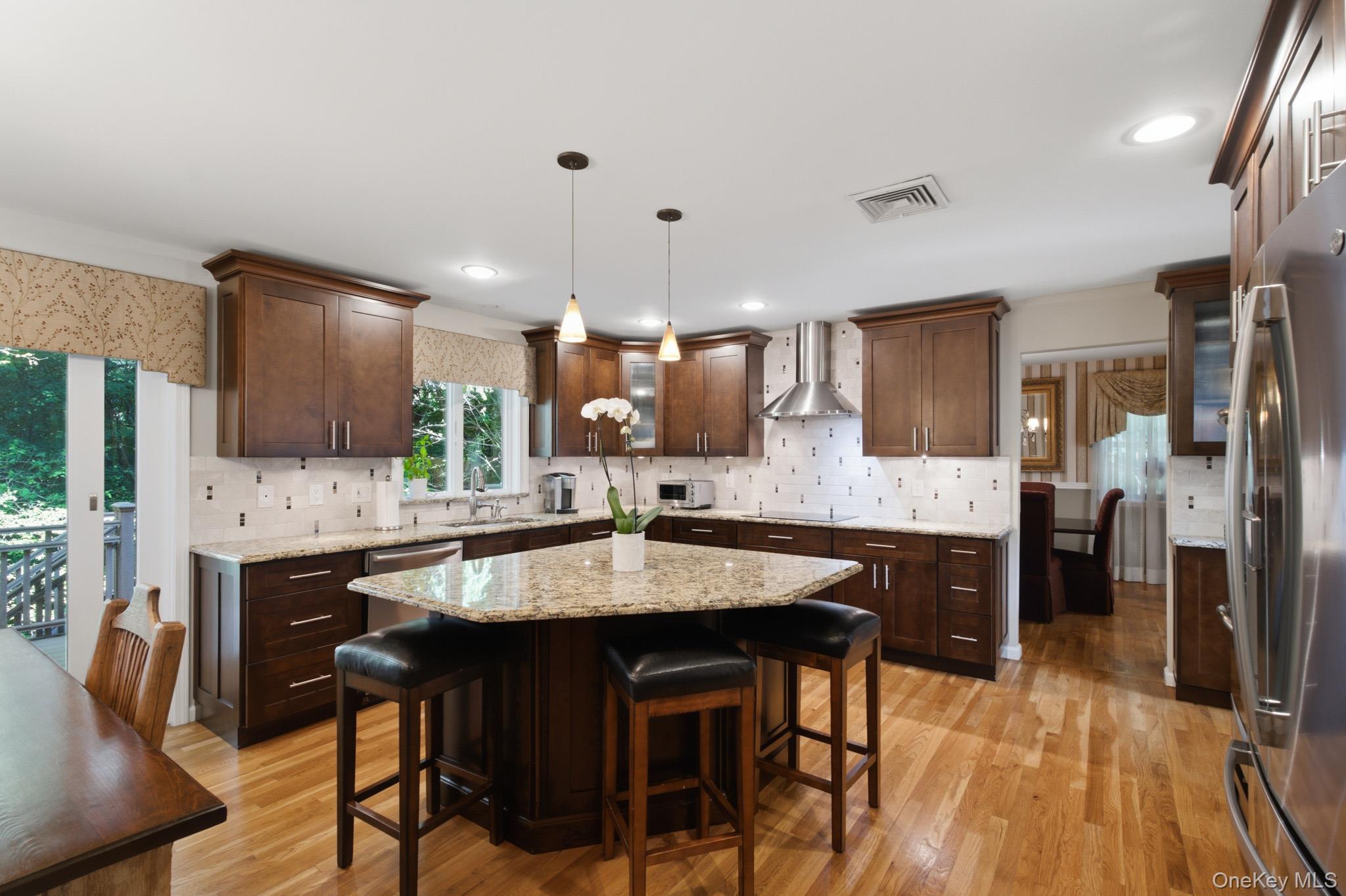 Photo 6 of this property