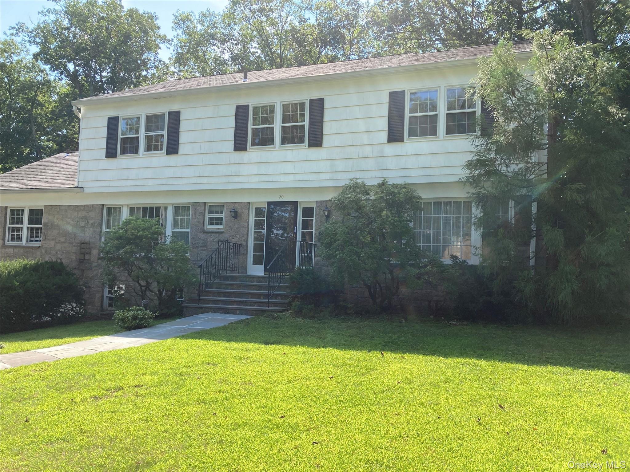 Enjoy the best of suburban living in this beautifully maintained Cente...