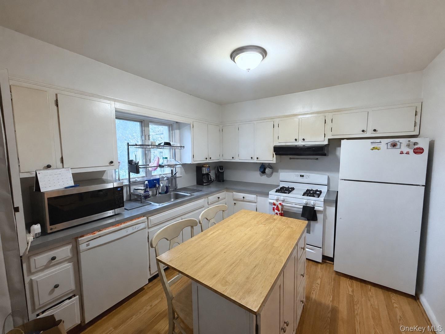 Photo 5 of this property