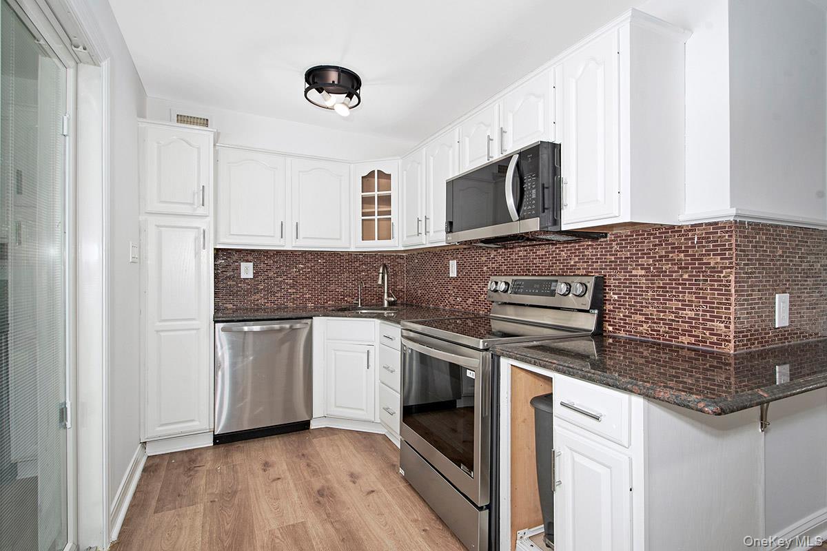 Photo 4 of this property