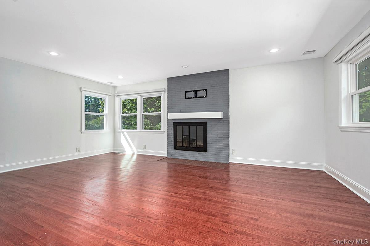 Photo 3 of this property