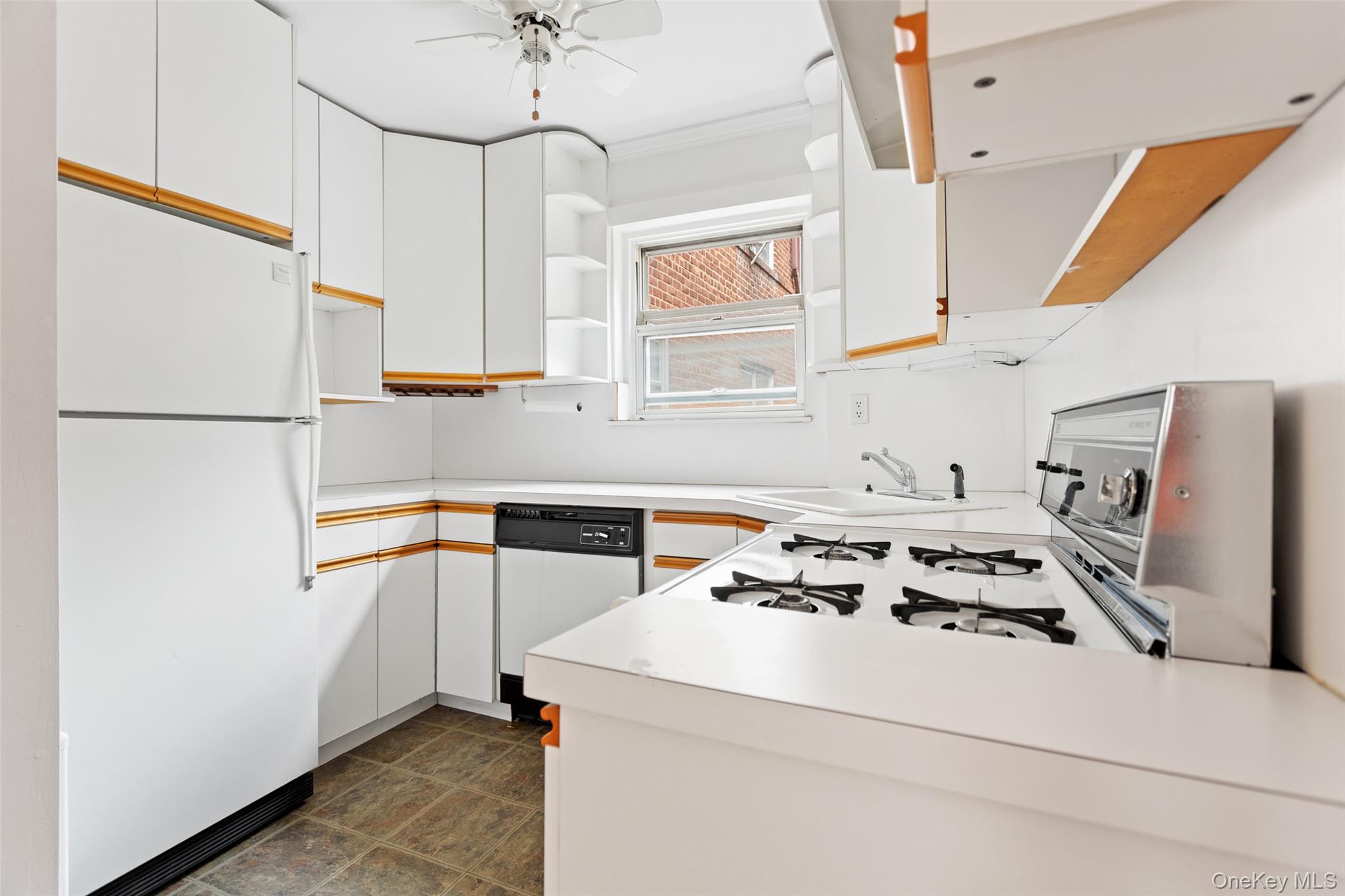 Photo 9 of this property