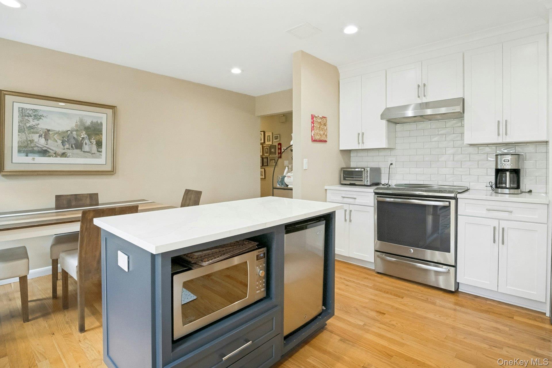 Photo 11 of this property