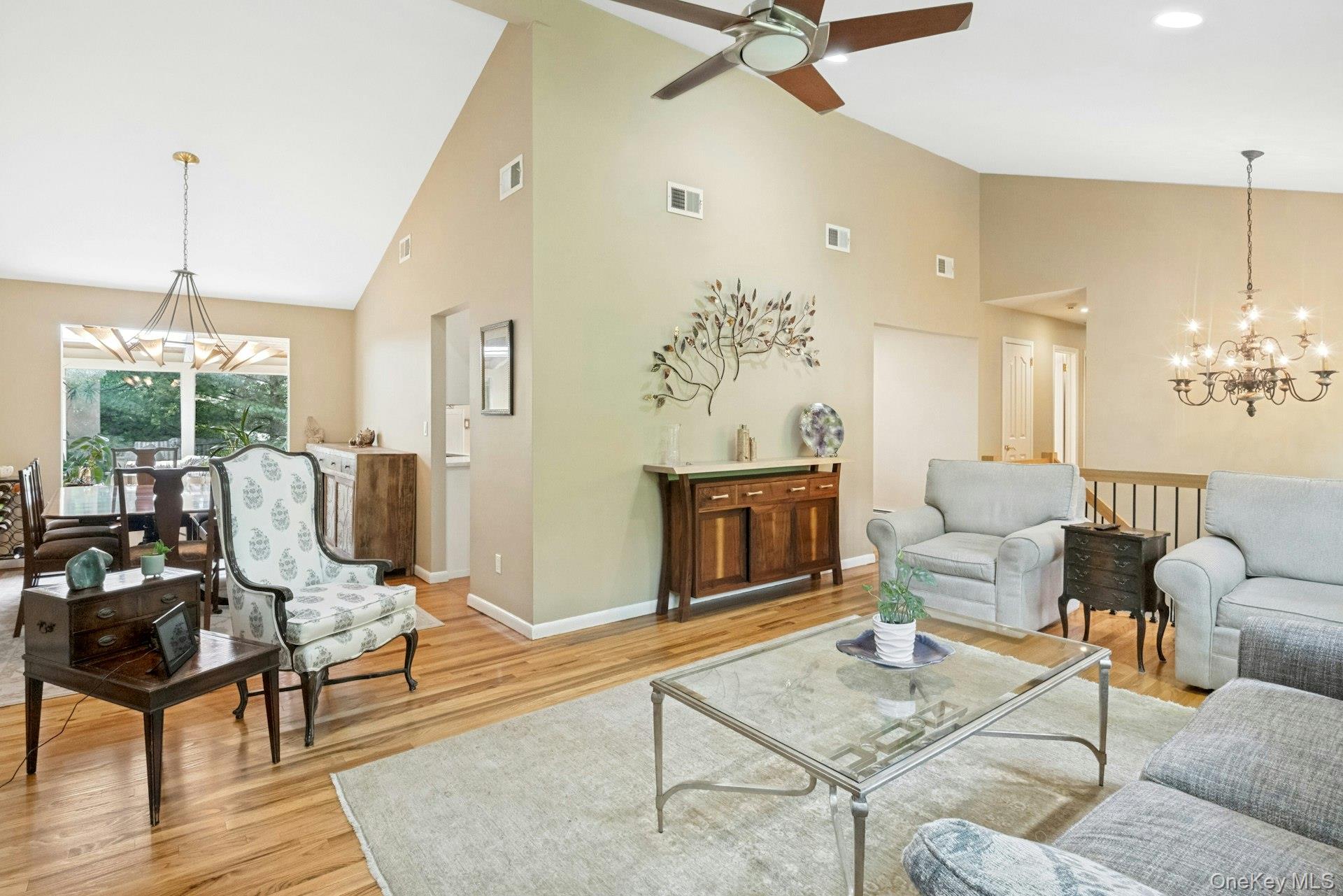 Photo 4 of this property
