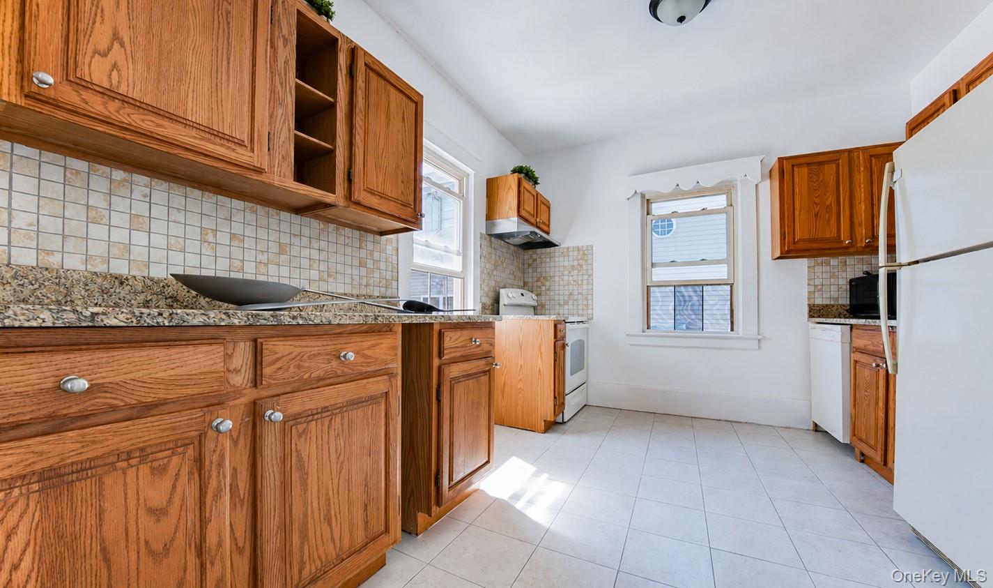 Photo 6 of this property