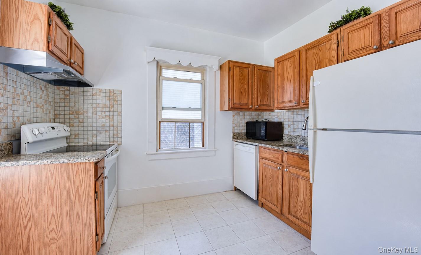 Photo 7 of this property