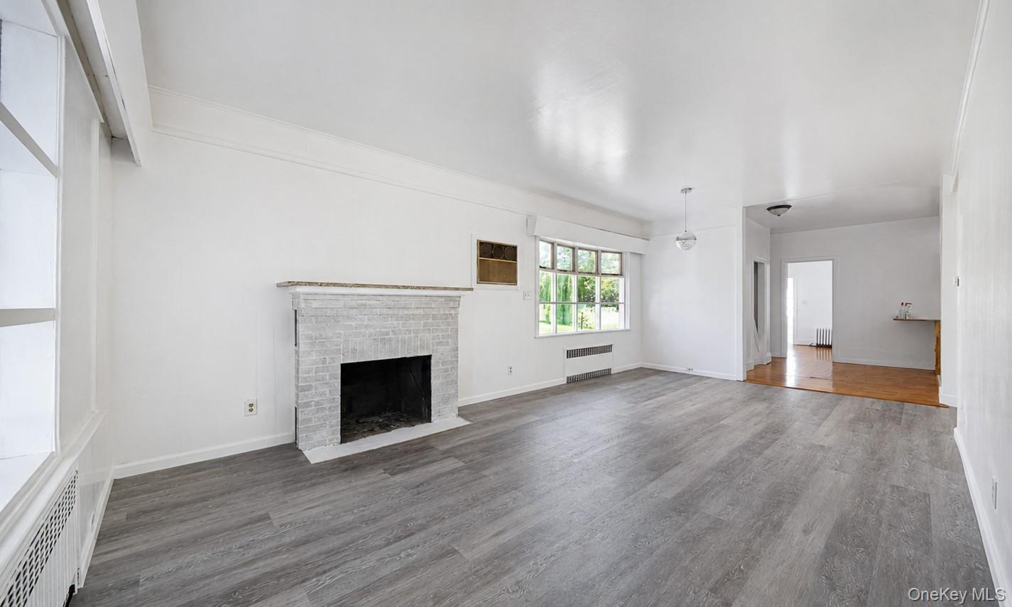 Photo 4 of this property