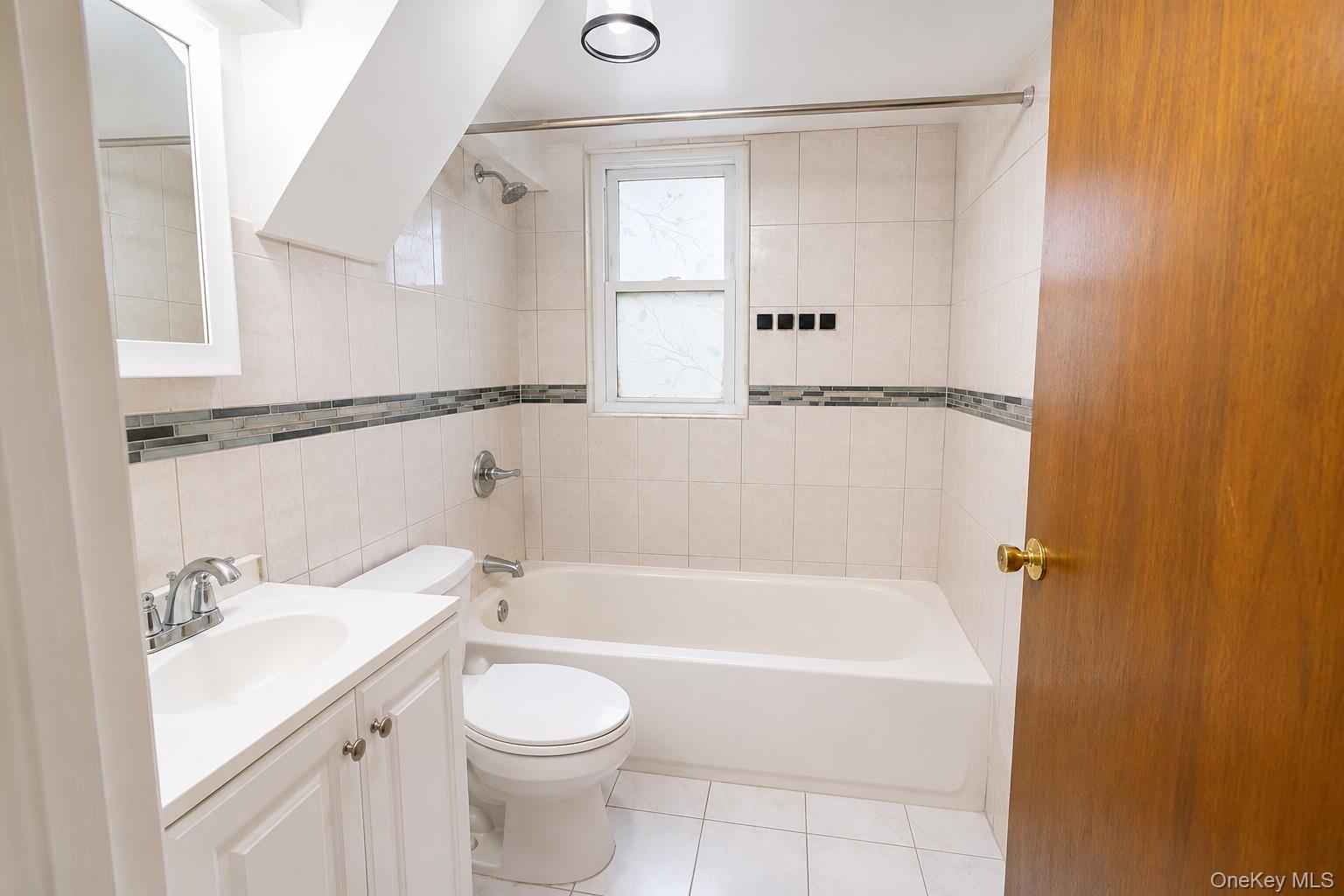 Photo 5 of this property