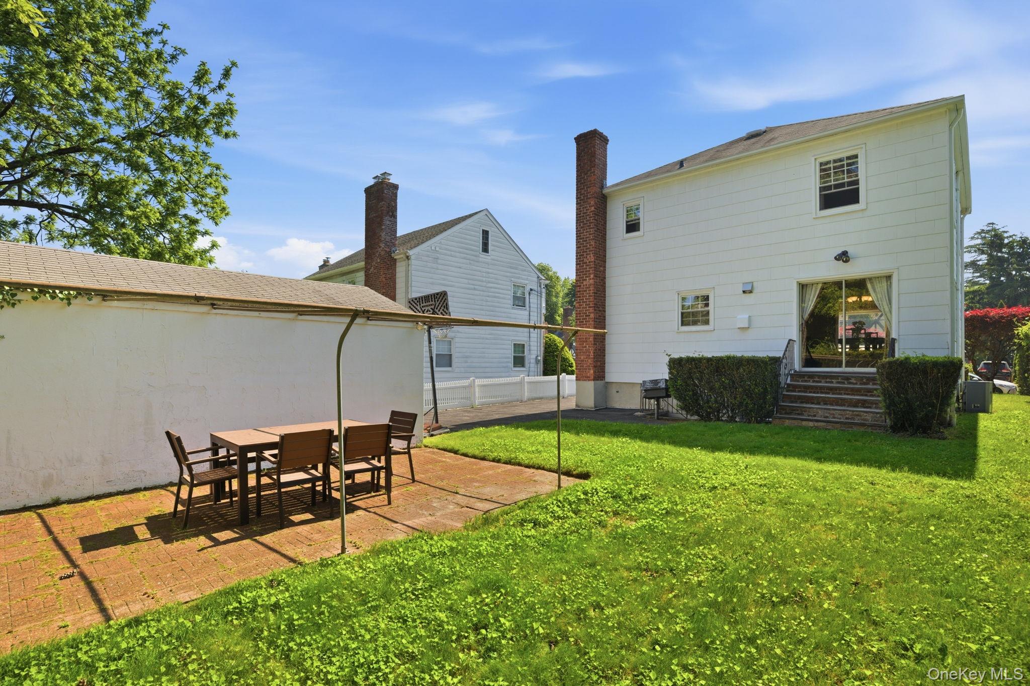 Photo 8 of this property