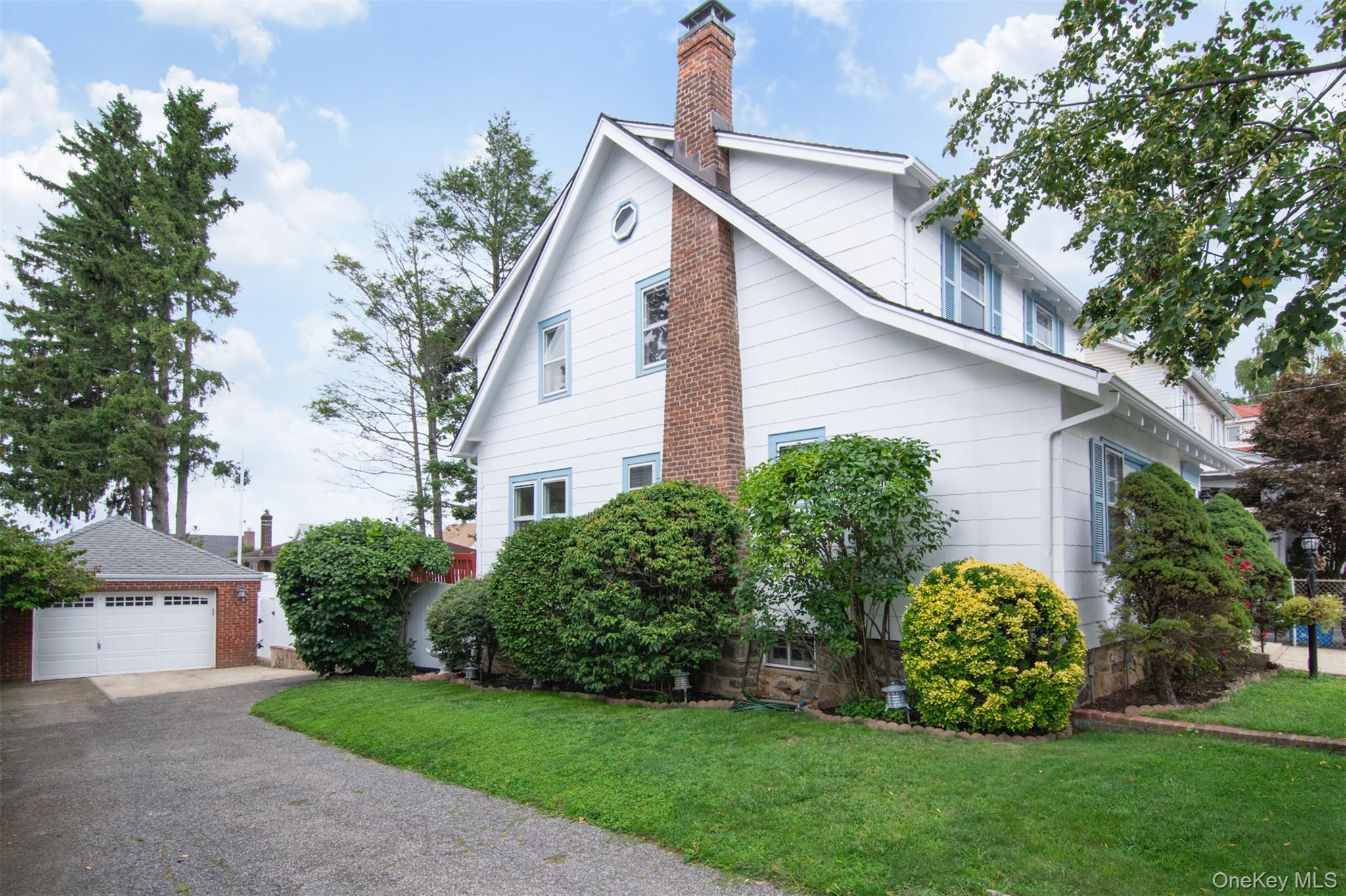 Photo 3 of this property