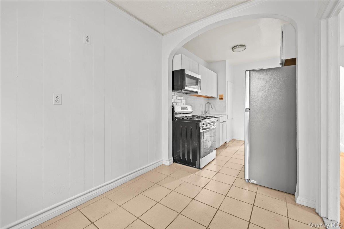Photo 7 of this property
