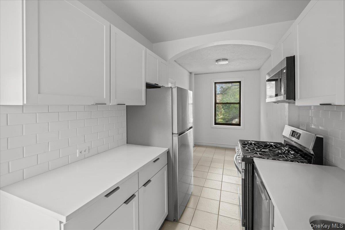 Photo 6 of this property