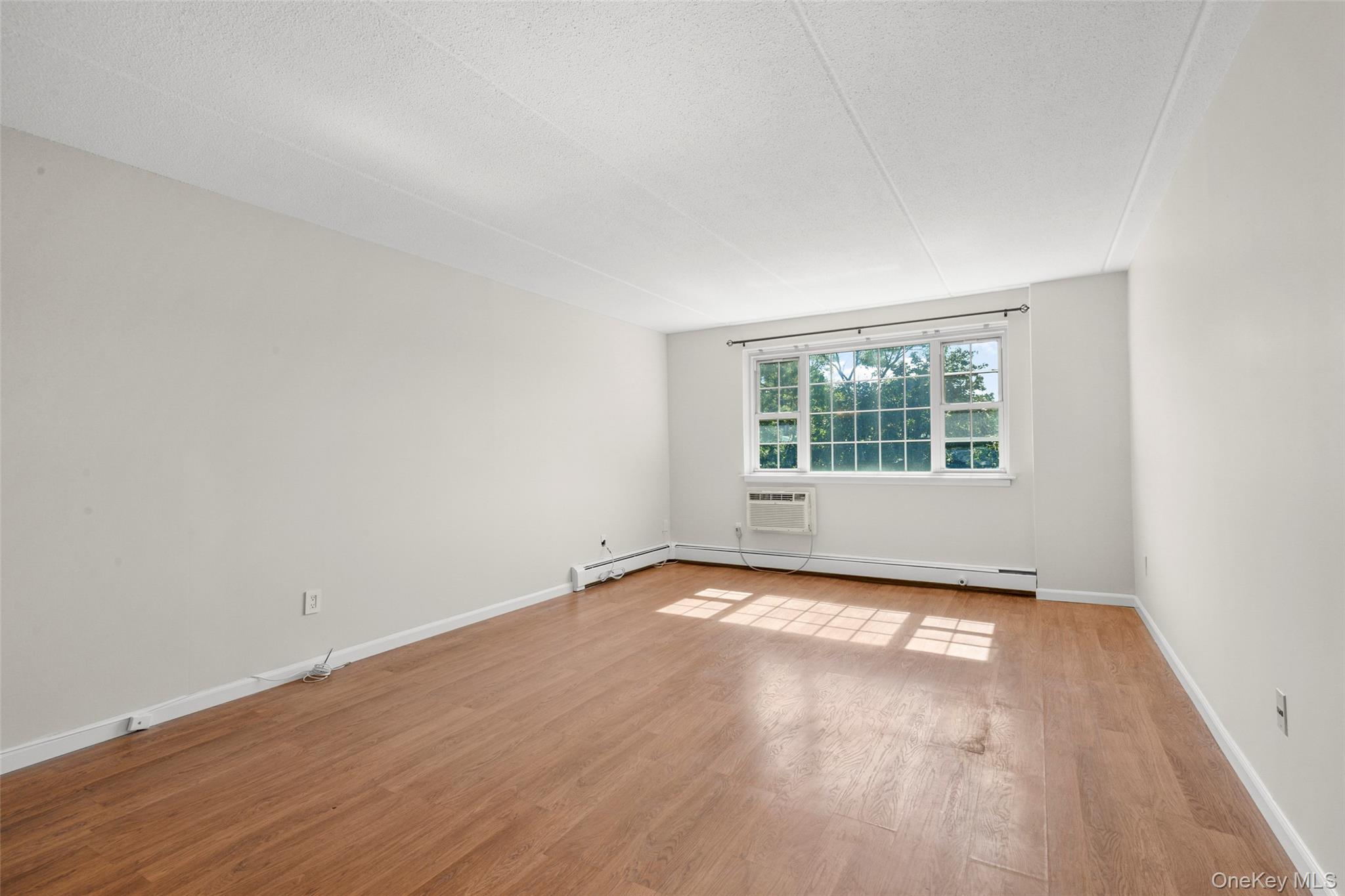 Photo 4 of this property