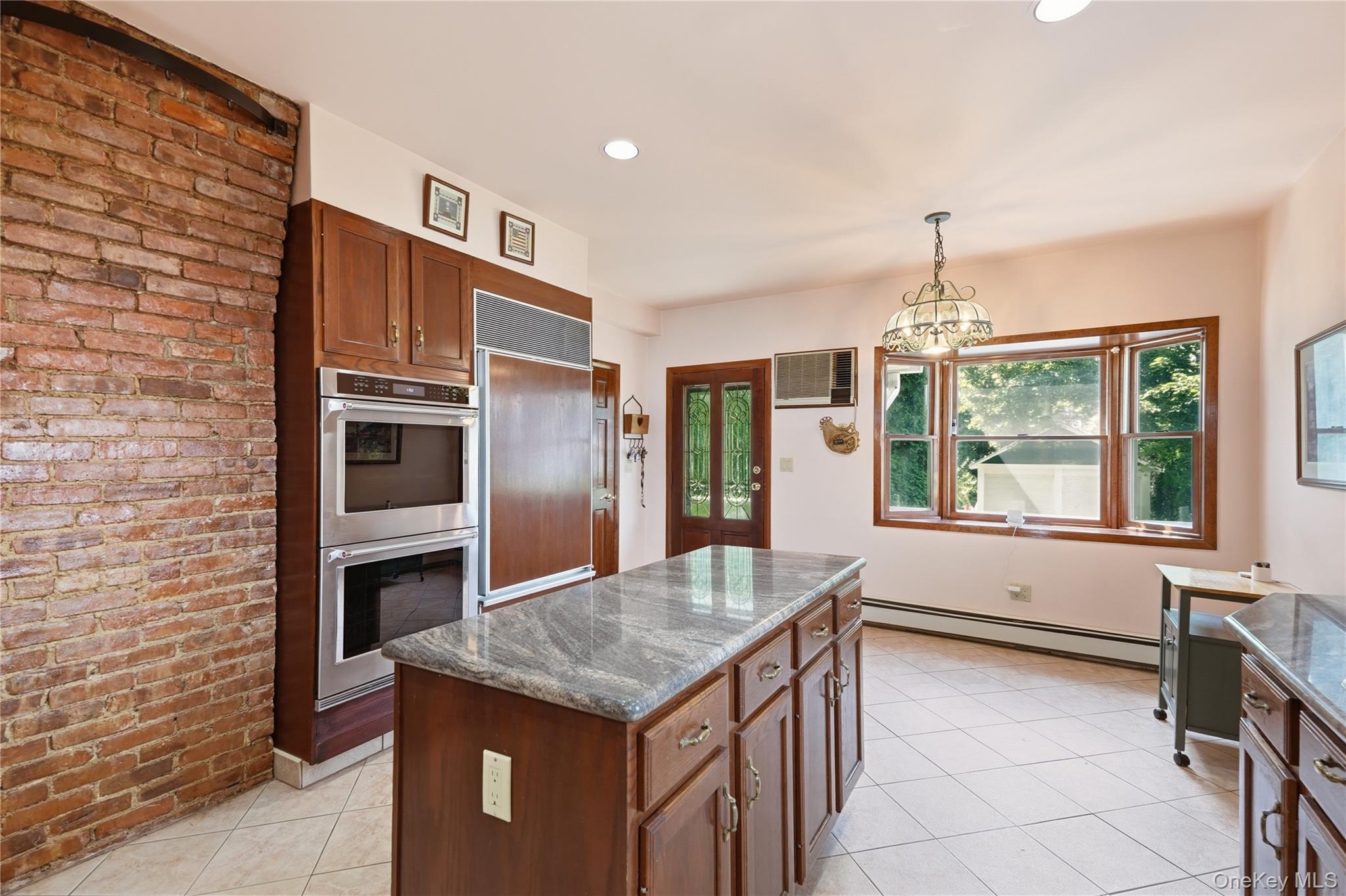 Photo 4 of this property