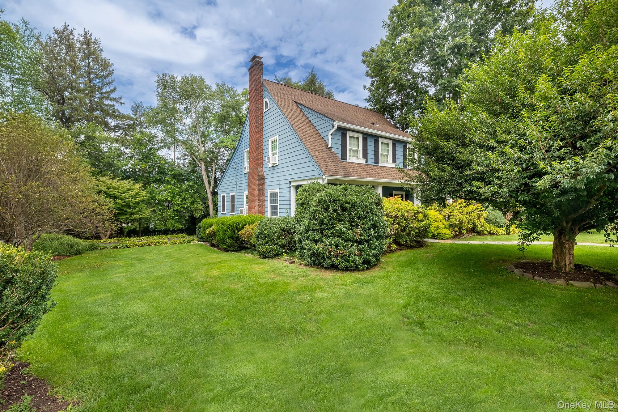 Photo 4 of this property