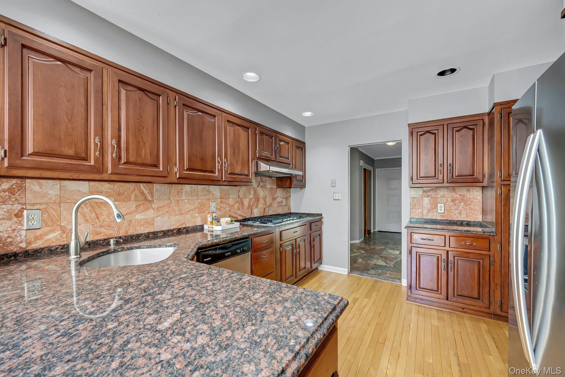 Photo 4 of this property