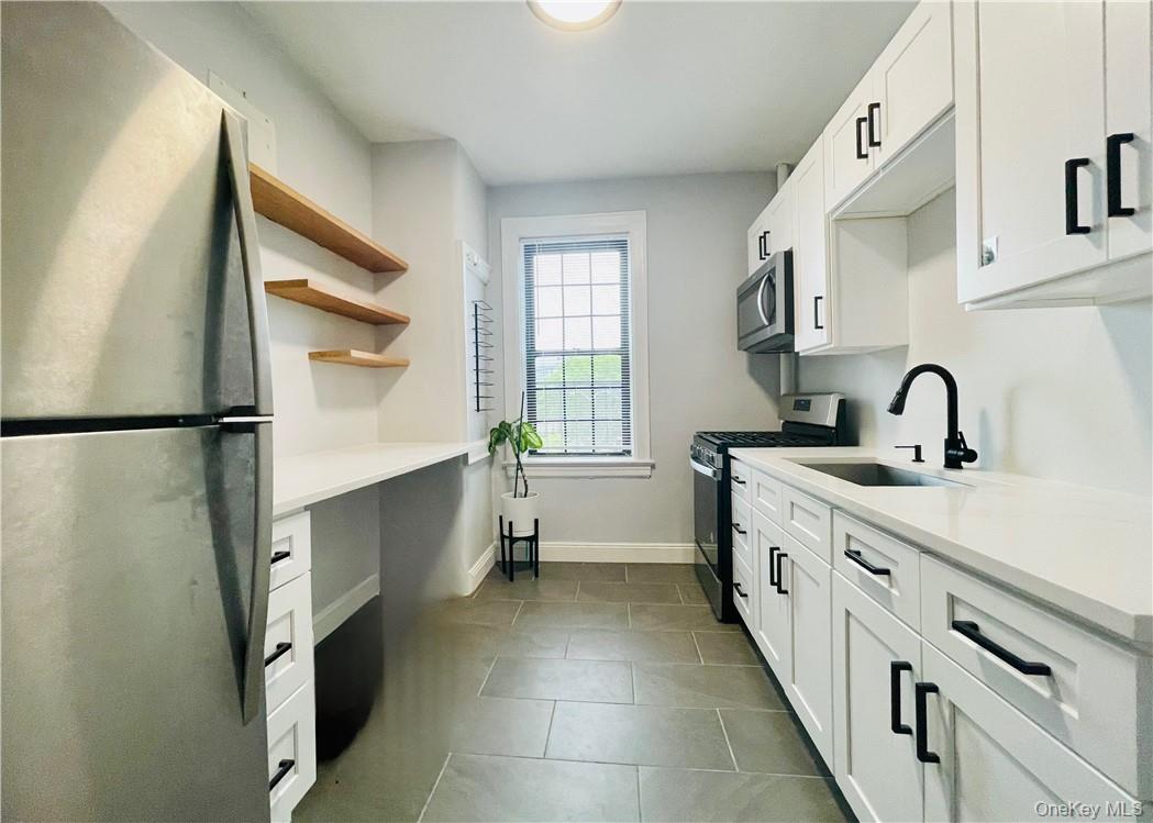Photo 6 of this property