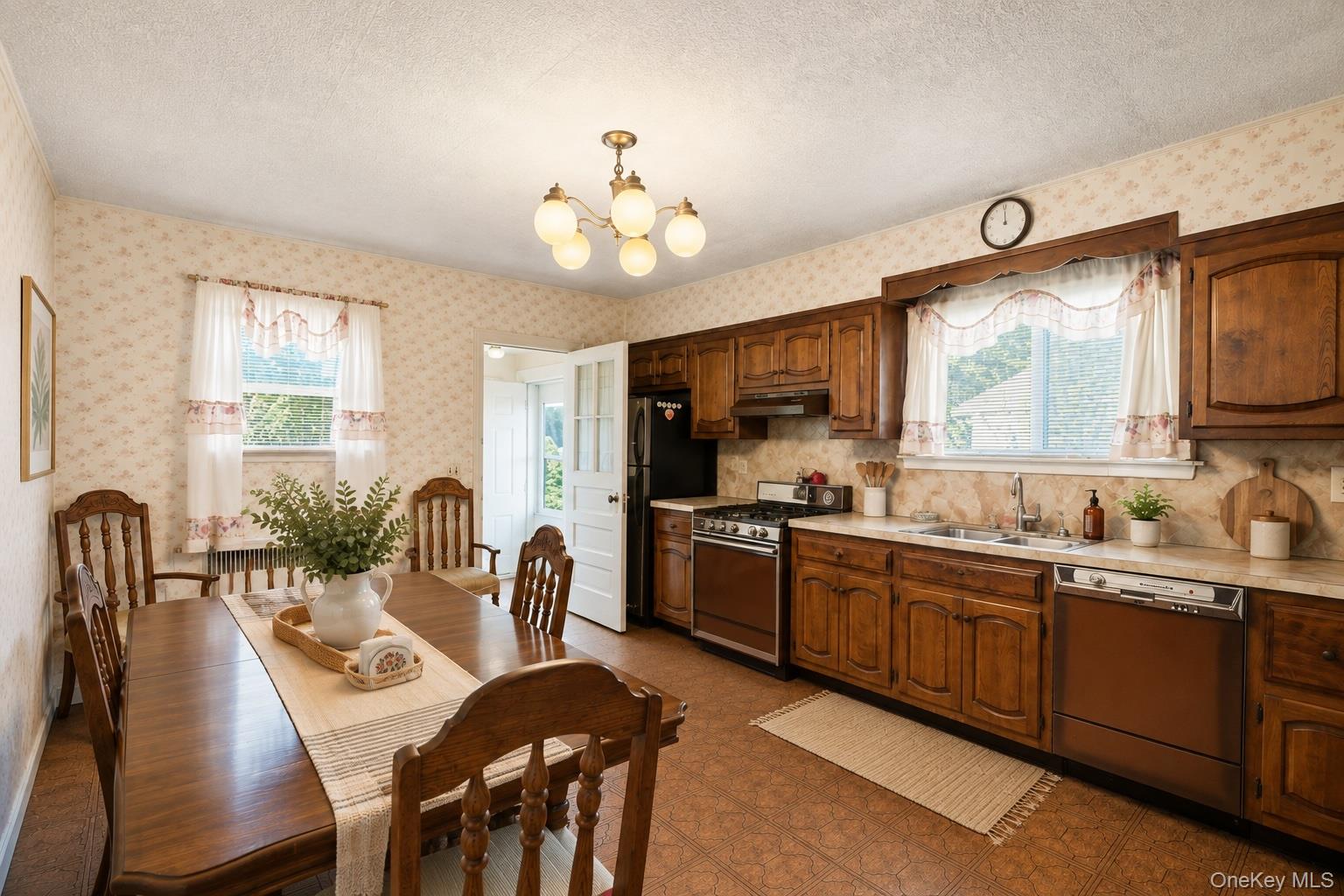 Photo 11 of this property