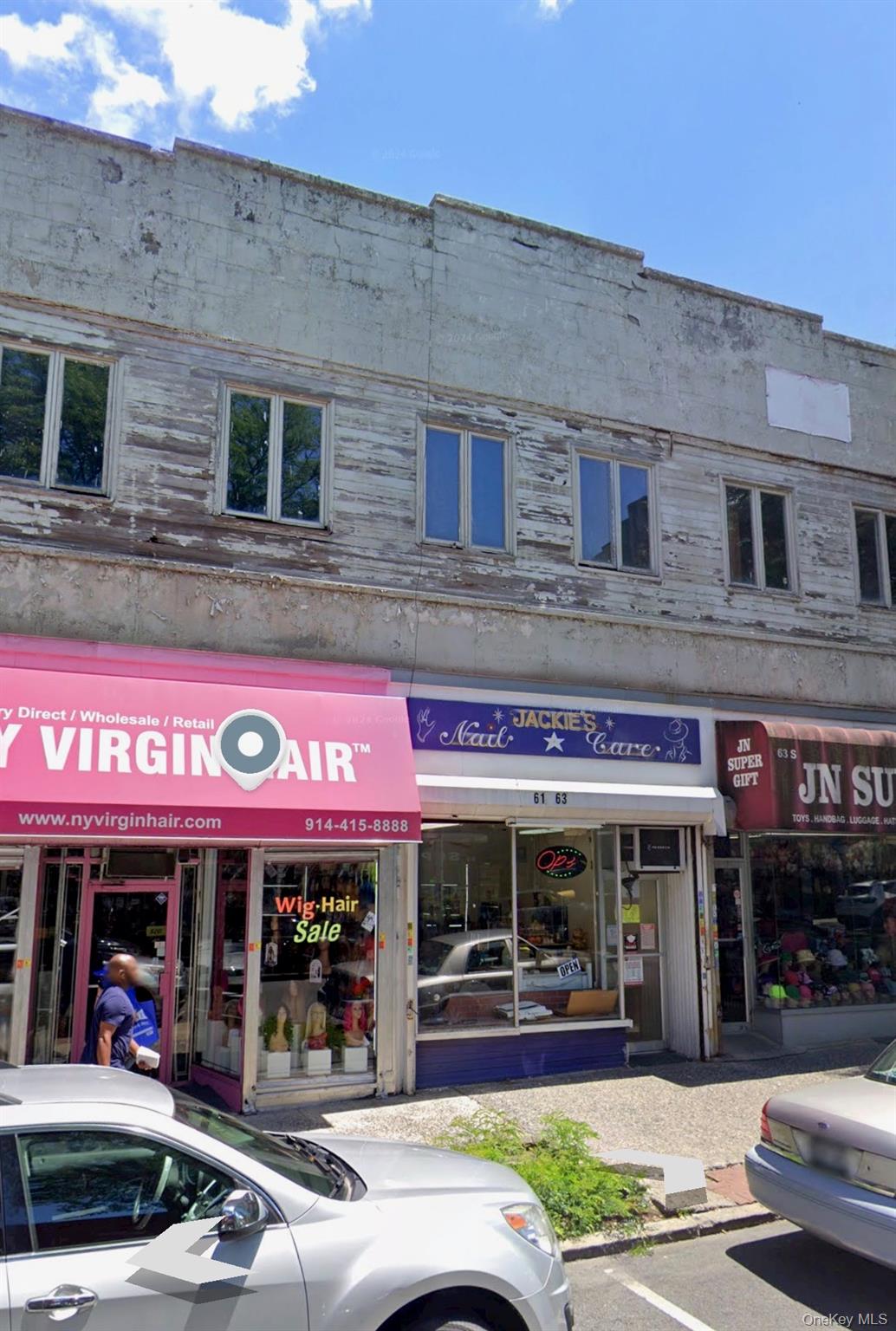 Great building in downtown Mt. Vernon, NY. Very close to Mt. Vernon Ea...