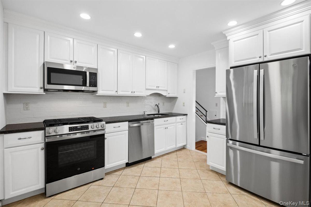 Photo 6 of this property