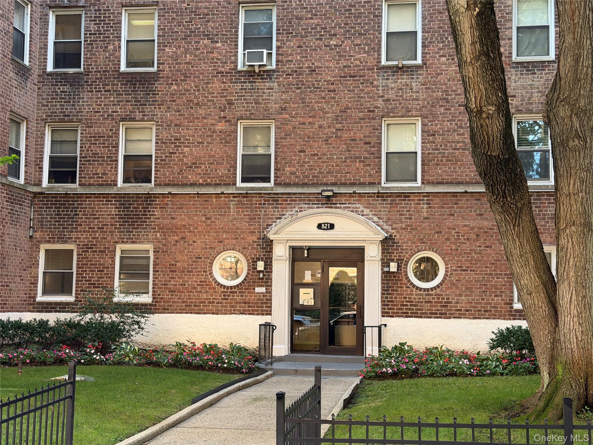 Welcome to this conveniently located **first-floor co-op at 821 Bronx...
