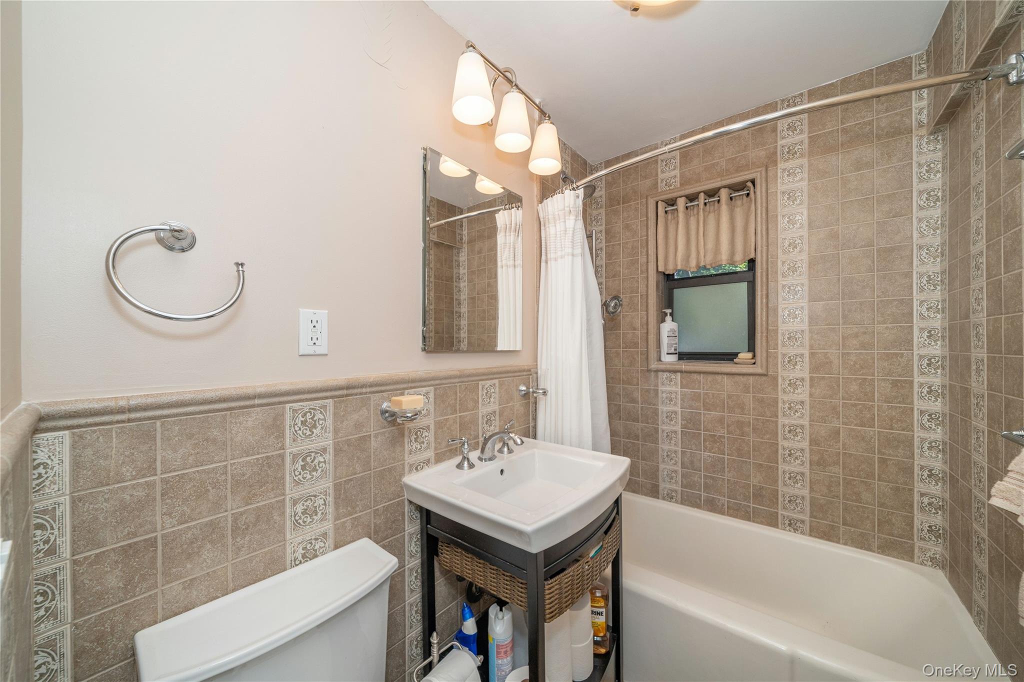 Photo 11 of this property