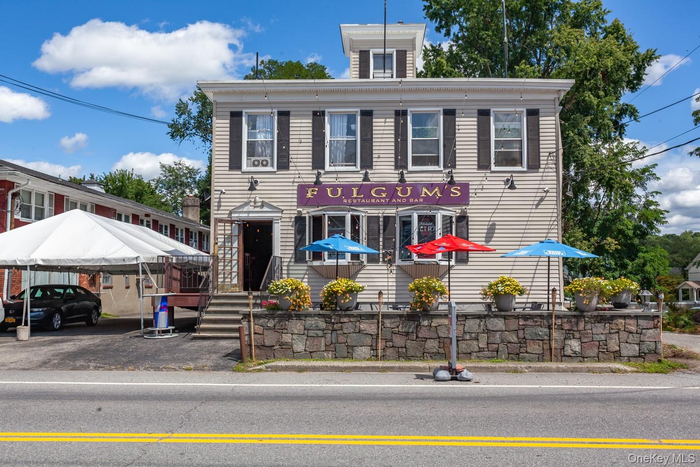 Rare opportunity to own a well-established restaurant and local landma...