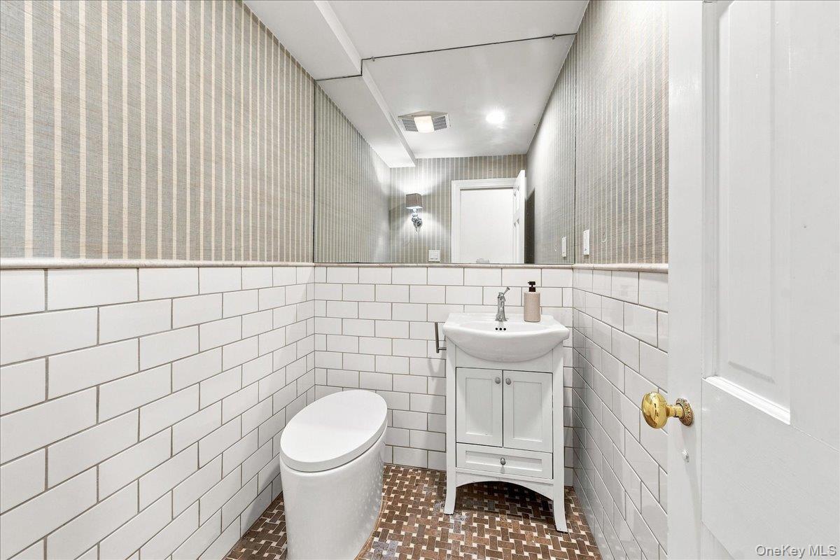 Photo 9 of this property